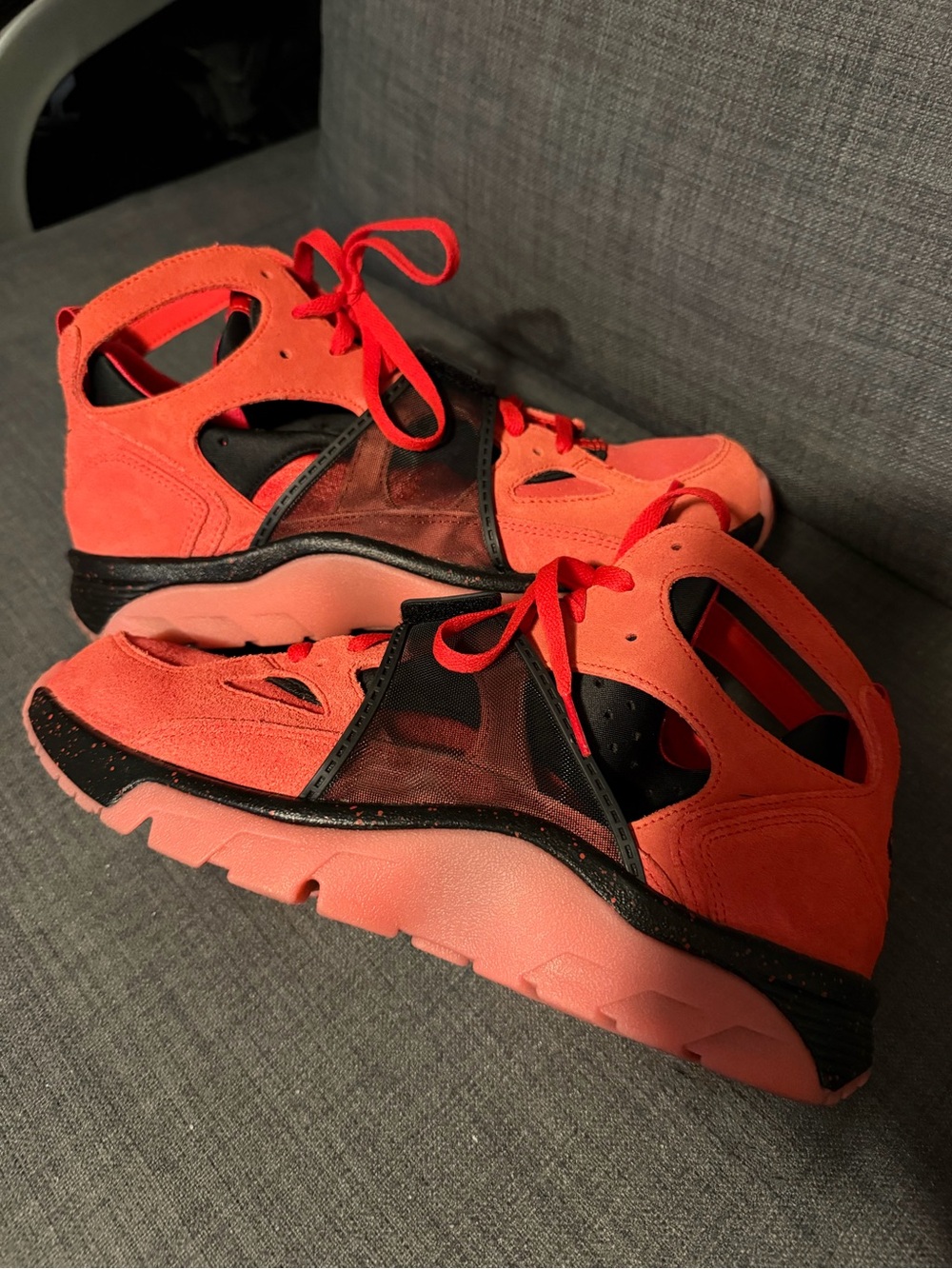 Size 11 Nike air trainer huarache
